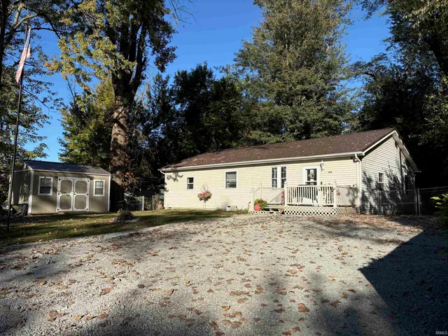 $210,000 | 1016 South Roosevelt Street, Silver Lake, IN 46982