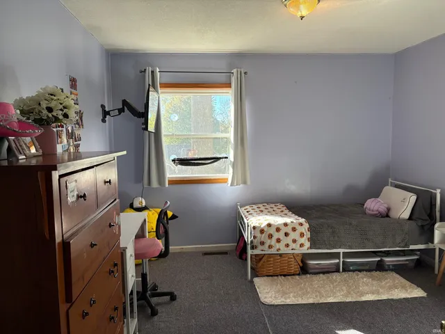 $210,000 | 1016 South Roosevelt Street, Silver Lake, IN 46982