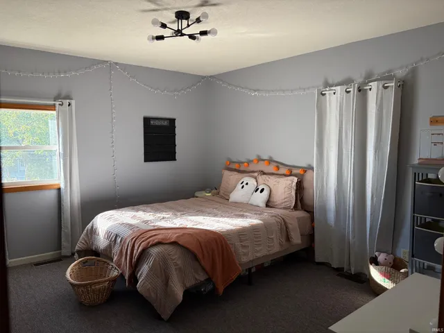 $210,000 | 1016 South Roosevelt Street, Silver Lake, IN 46982