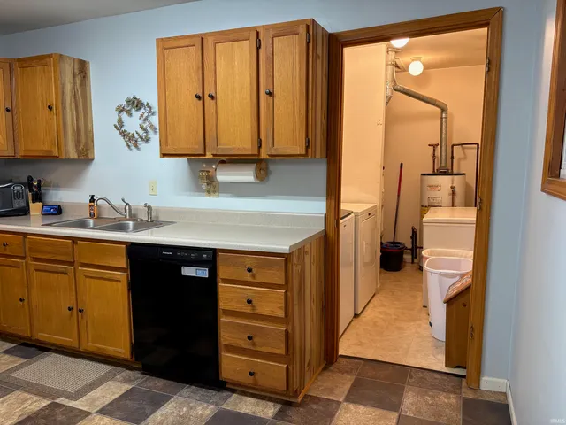 $210,000 | 1016 South Roosevelt Street, Silver Lake, IN 46982