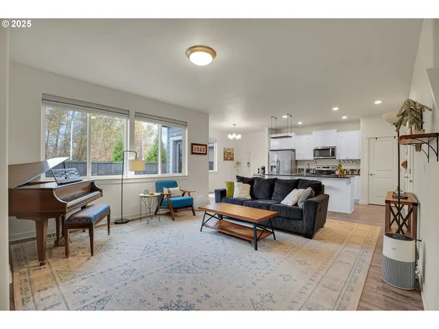 $475,000 | 1419 Northwest Bagby Street, Estacada, OR 97023