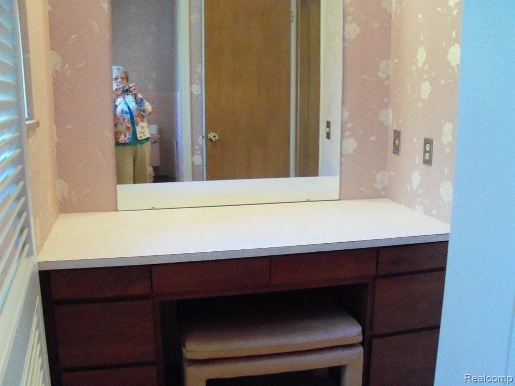 2420 Werner Road Columbus, MI 48063 - Photo 15 of 29 100_2614.JPG