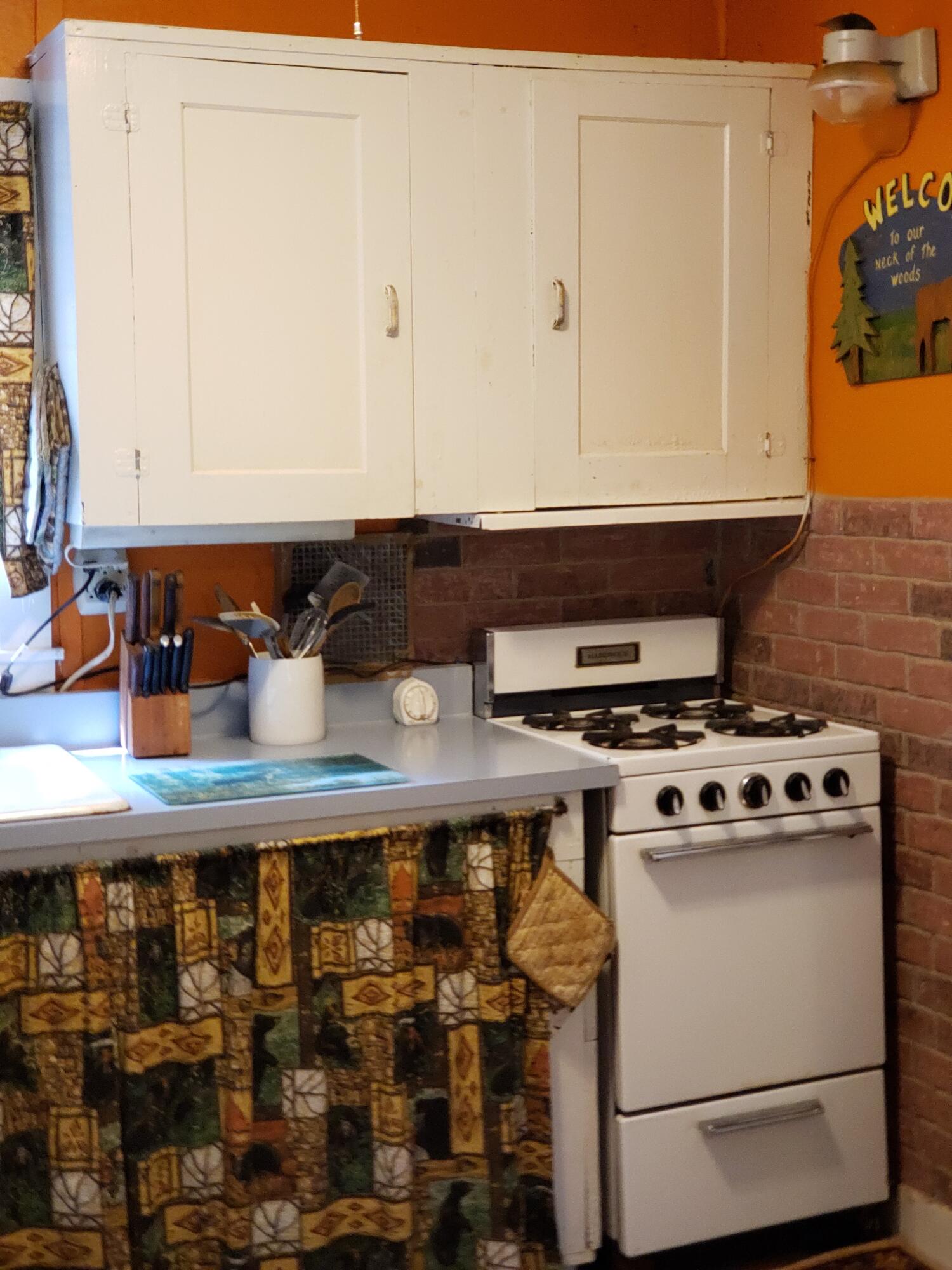 224 E Road Greenville, ME 04441 - Photo 16 of 30 Kitchen - Propane Range & Light