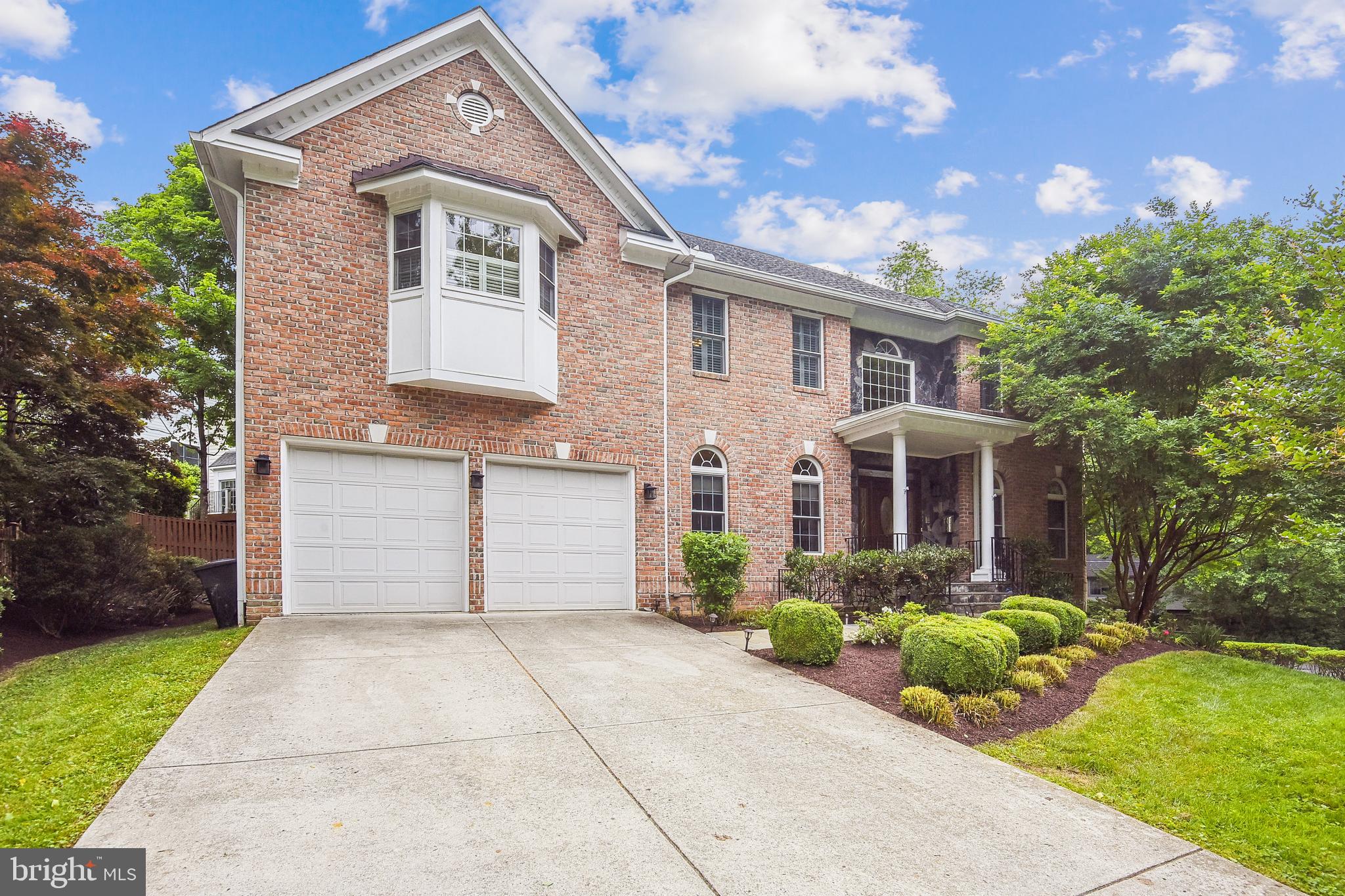 6320 Halsey Road McLean, VA 22101 - Photo 2 of 111