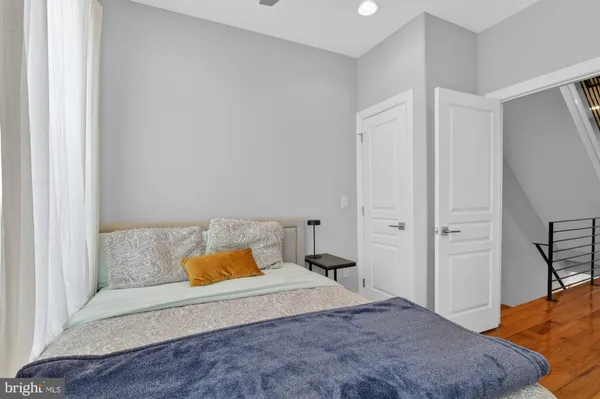 $2,800 | 2216 Almond Street, Philadelphia, PA 19125