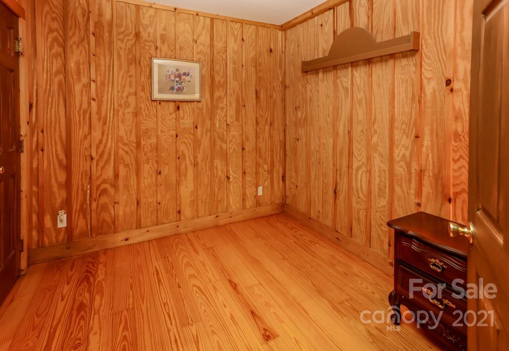 303 Blue Rock Road Hendersonville, NC 28792 - Photo 18 of 32 Gallery Image 18