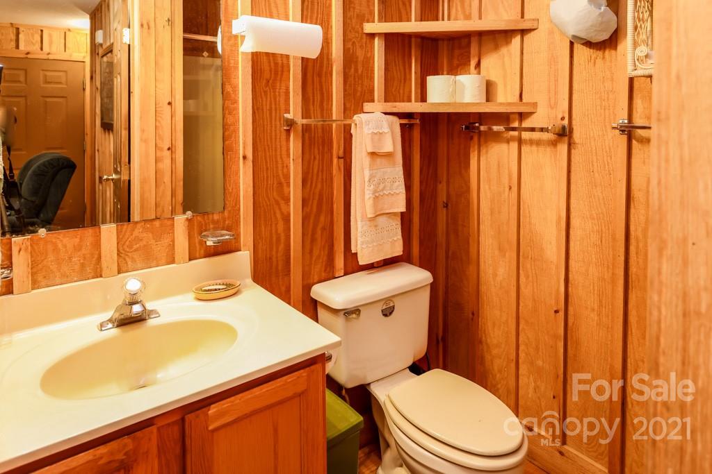 303 Blue Rock Road Hendersonville, NC 28792 - Photo 20 of 32 Gallery Image 20