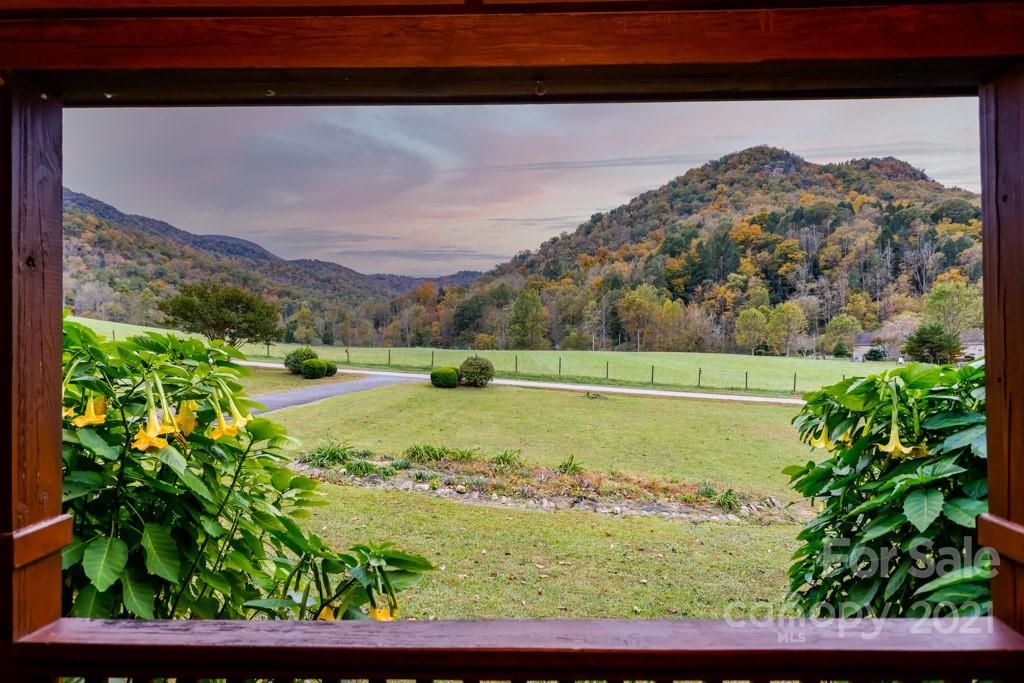 303 Blue Rock Road Hendersonville, NC 28792 - Photo 30 of 32 Gallery Image 30