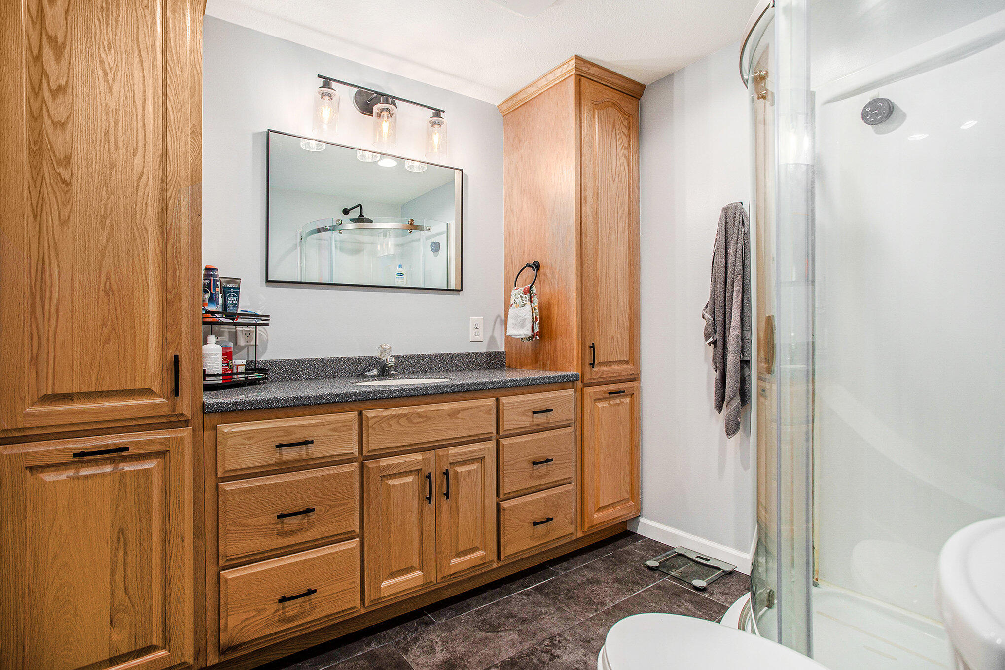 944 Lukesport Road Quincy, MI 49082 - Photo 11 of 21 010_944_lukesport_rd_quincy_mi_49082_8_o