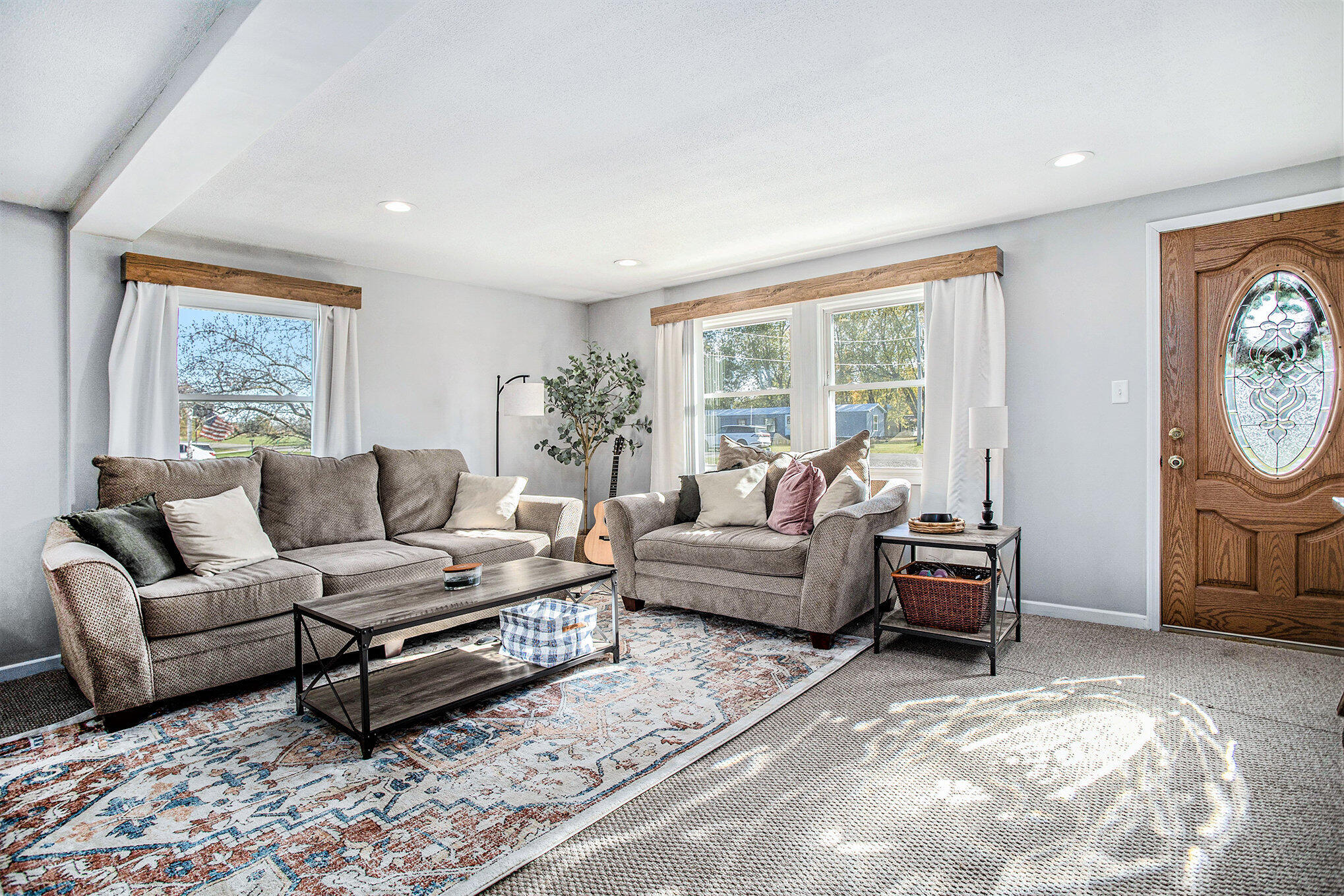 944 Lukesport Road Quincy, MI 49082 - Photo 4 of 21 003_944_lukesport_rd_quincy_mi_49082_12_