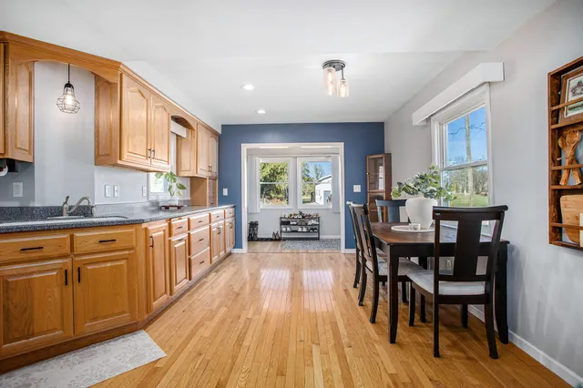 $314,900 | 944 Lukesport Road, Quincy, MI 49082