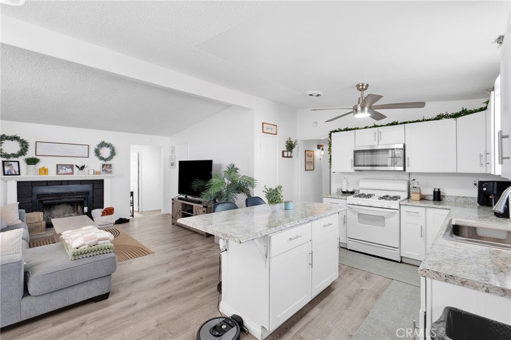 25478 Cheryle Street Barstow, CA 92311 - Photo 12 of 40