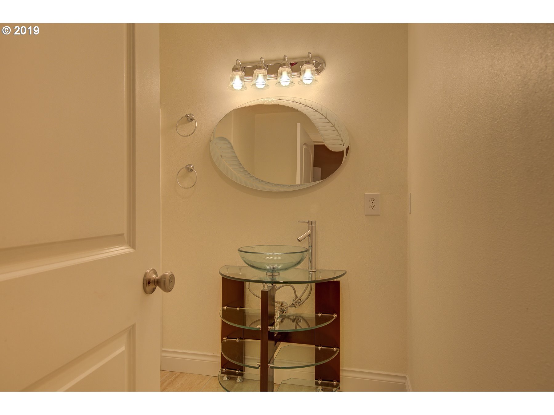 4738 Southwest View Point Terrace Portland, OR 97239 - Photo 23 of 25 Gallery Image 23