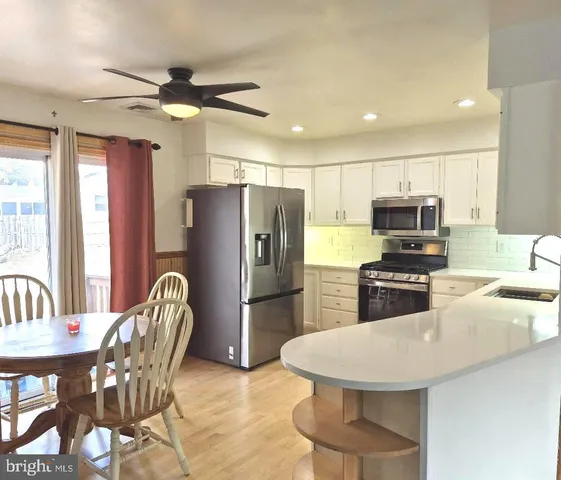 $325,000 | 809 Jaguar Road, Lindenwold, NJ 08021