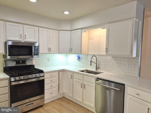 $325,000 | 809 Jaguar Road, Lindenwold, NJ 08021