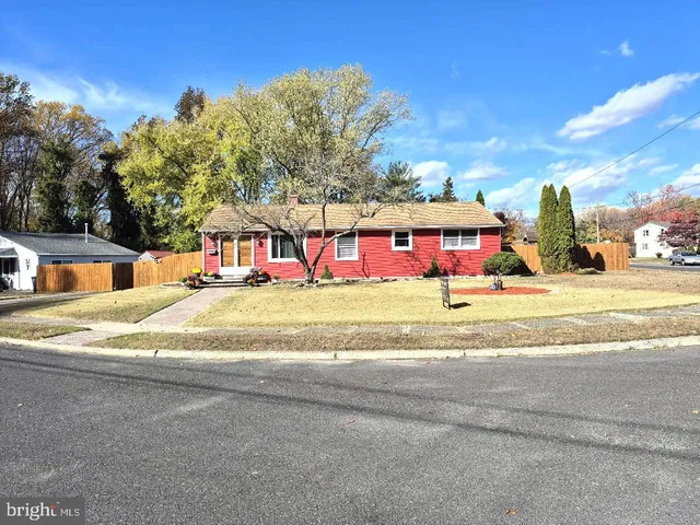 $325,000 | 809 Jaguar Road, Lindenwold, NJ 08021