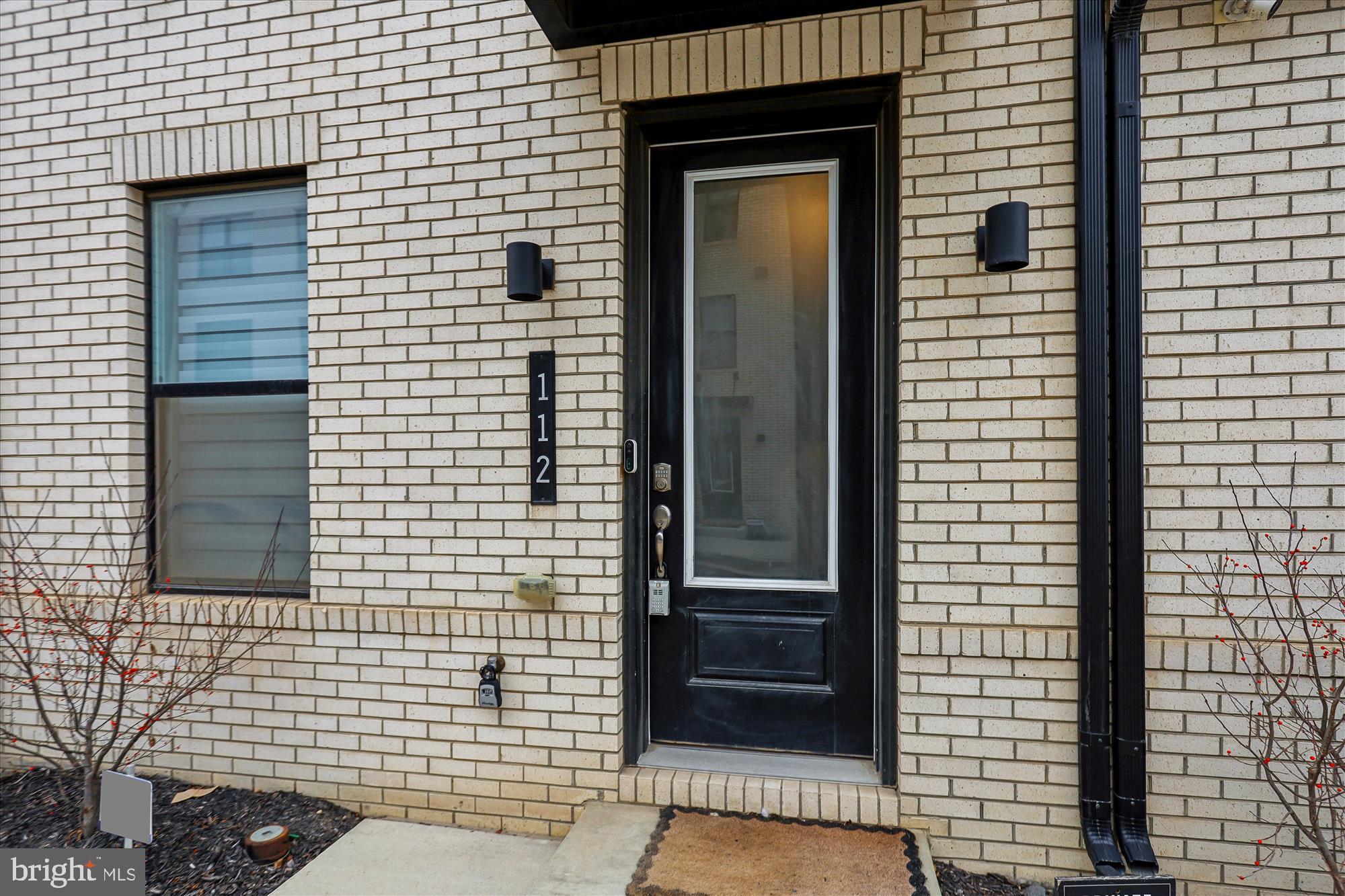 112 Glass Lane Baltimore, MD 21230 - Photo 2 of 49 Let's head in....