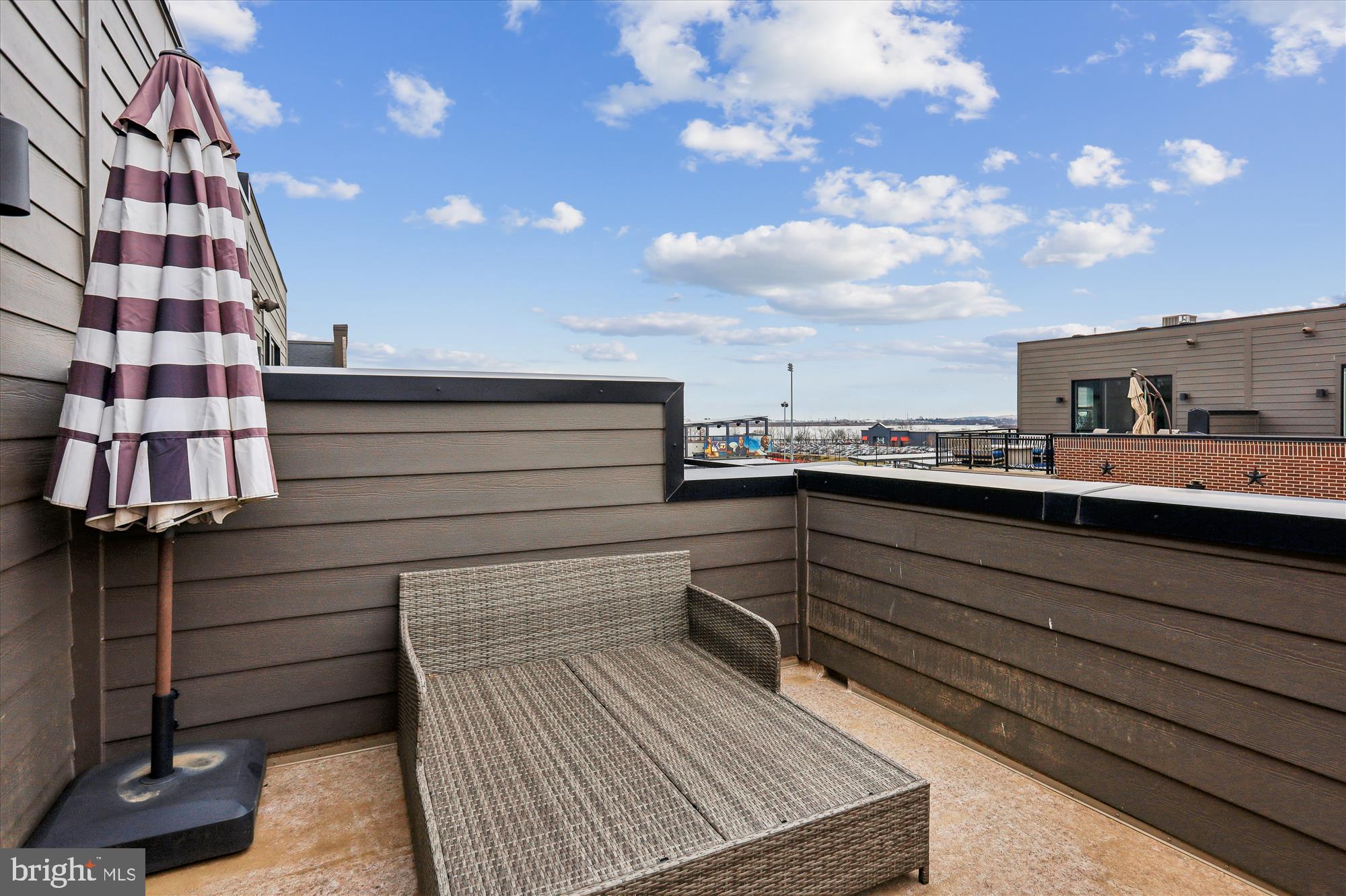 112 Glass Lane Baltimore, MD 21230 - Photo 35 of 49 Upper Level Balcony - Awesome Views!