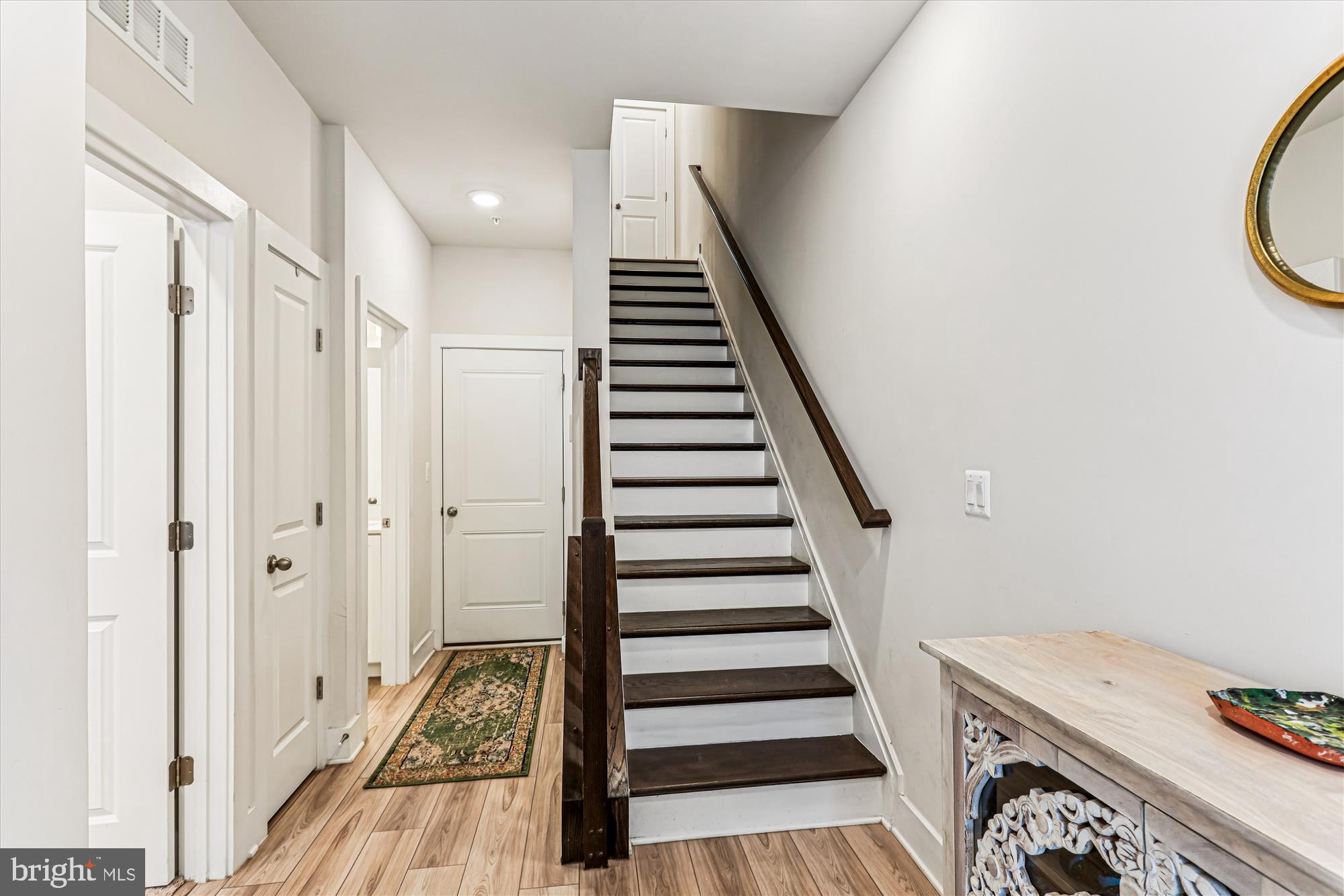 112 Glass Lane Baltimore, MD 21230 - Photo 6 of 49 Let's head up to the main level...