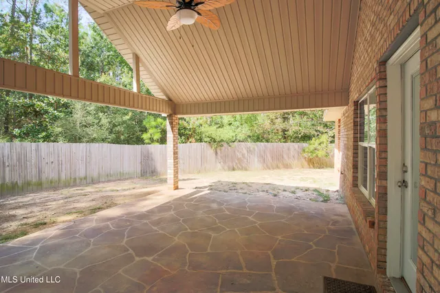 $299,000 | 152 Sycamore Drive, Pass Christian, MS 39571