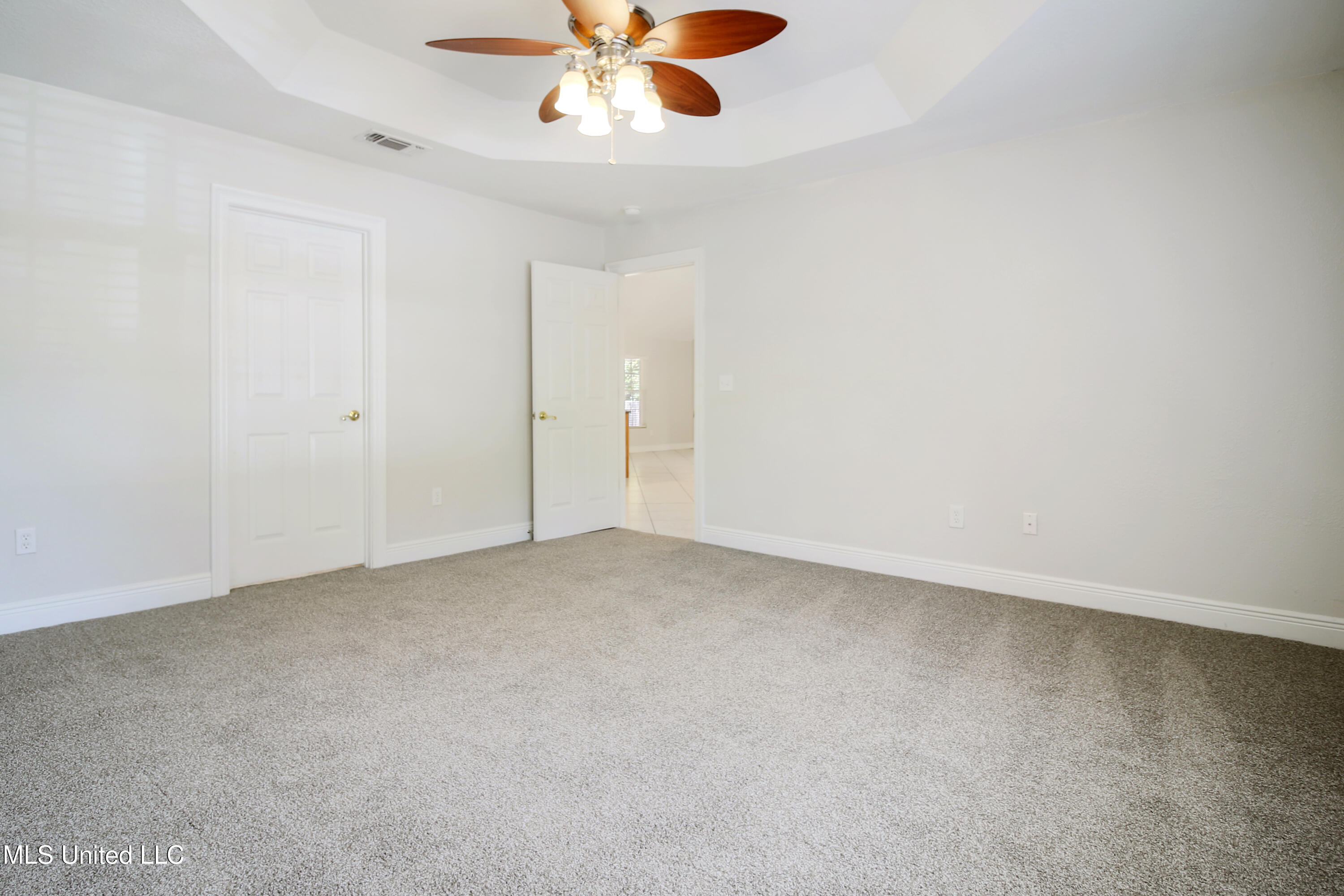 152 Sycamore Drive Pass Christian, MS 39571 - Photo 10 of 21 IMG_7298