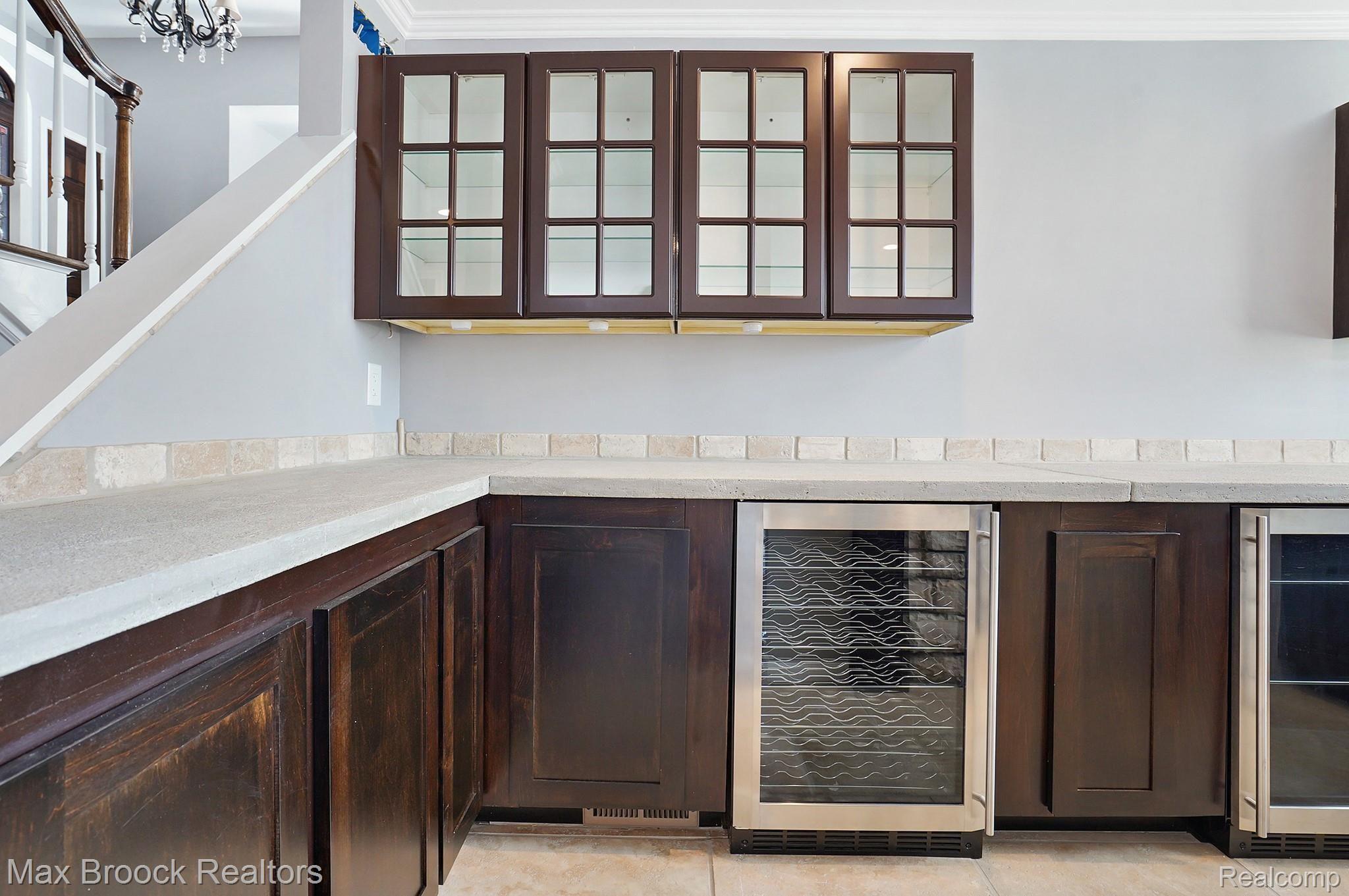 910 Rock Spring Road Bloomfield Hills, MI 48304 - Photo 22 of 43 DSC07693.jpg