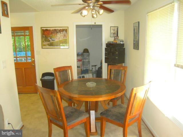 13725 Joyce Road Woodbridge, VA 22191 - Photo 4 of 24 Dining Area with Ceiling Fan