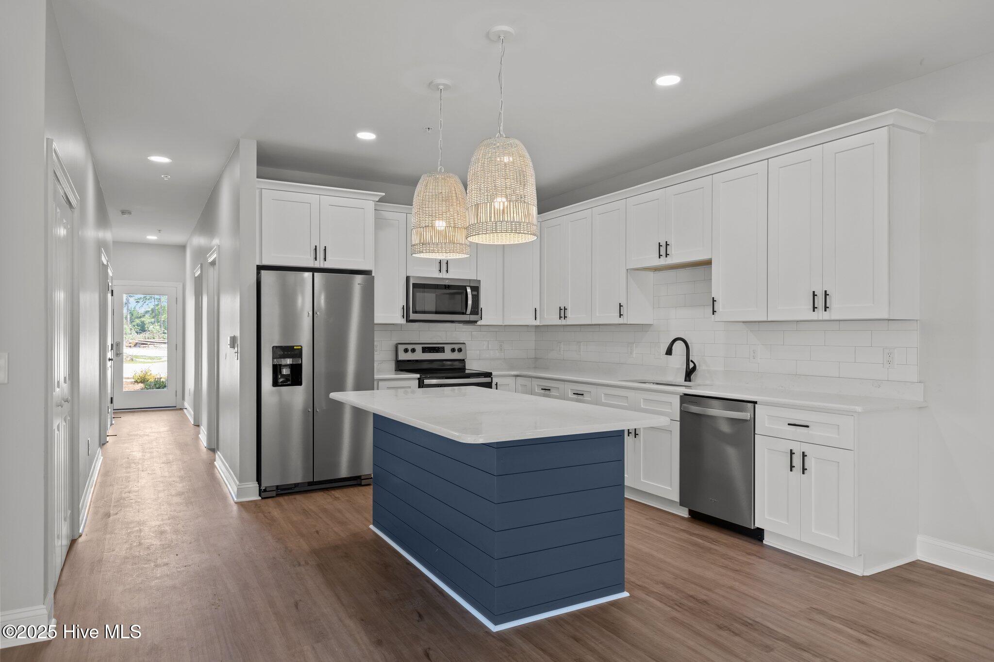 400 Lighthouse Lane, Unit B3 Cedar Point, NC 28584 - Photo 4 of 18 16-web-or-mls-1S3A8575