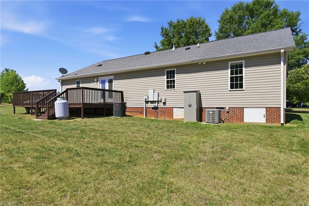 161 Lawrence Road Stokesdale, NC 27357 - Photo 6 of 45
