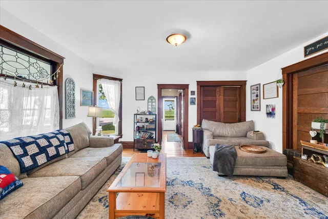 $230,000 | 727 East 500N Road, Gibson City, IL 60936