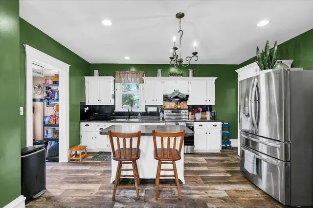 $230,000 | 727 East 500N Road, Gibson City, IL 60936