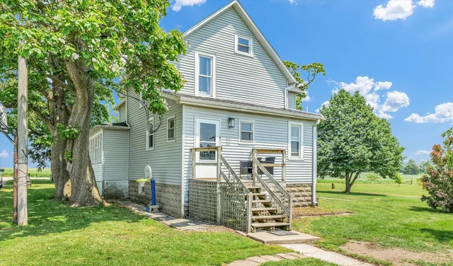 $230,000 | 727 East 500N Road, Gibson City, IL 60936