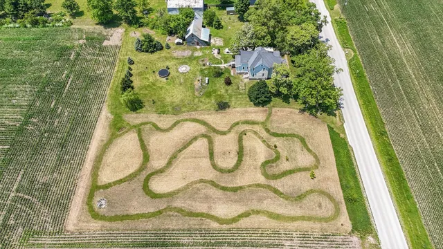 $230,000 | 727 East 500N Road, Gibson City, IL 60936