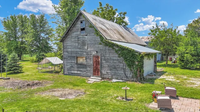 $230,000 | 727 East 500N Road, Gibson City, IL 60936