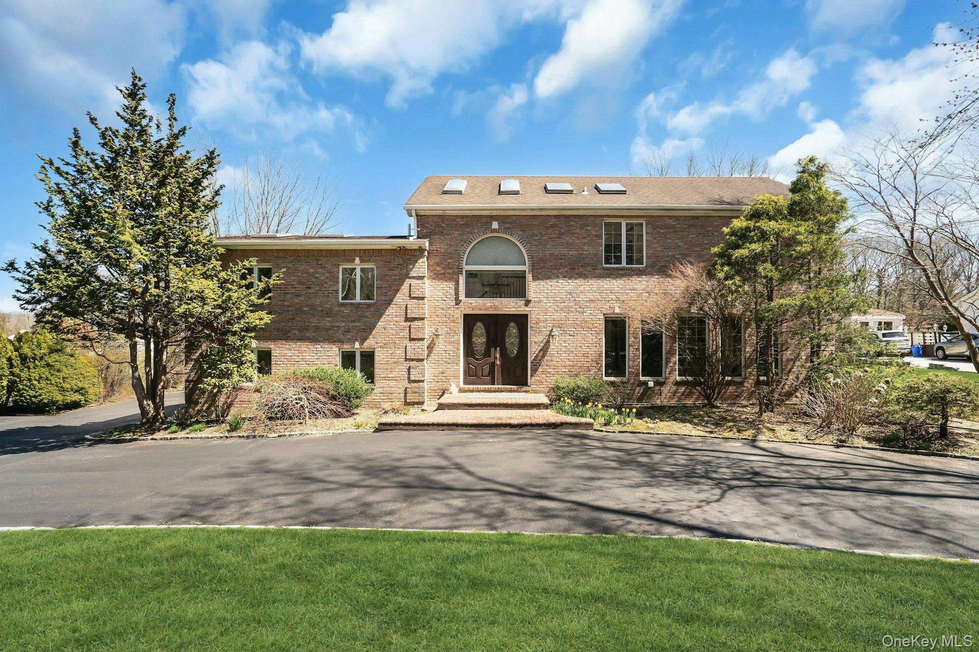 12 Bagatelle Road Dix Hills, NY 11746 - Photo 1 of 48