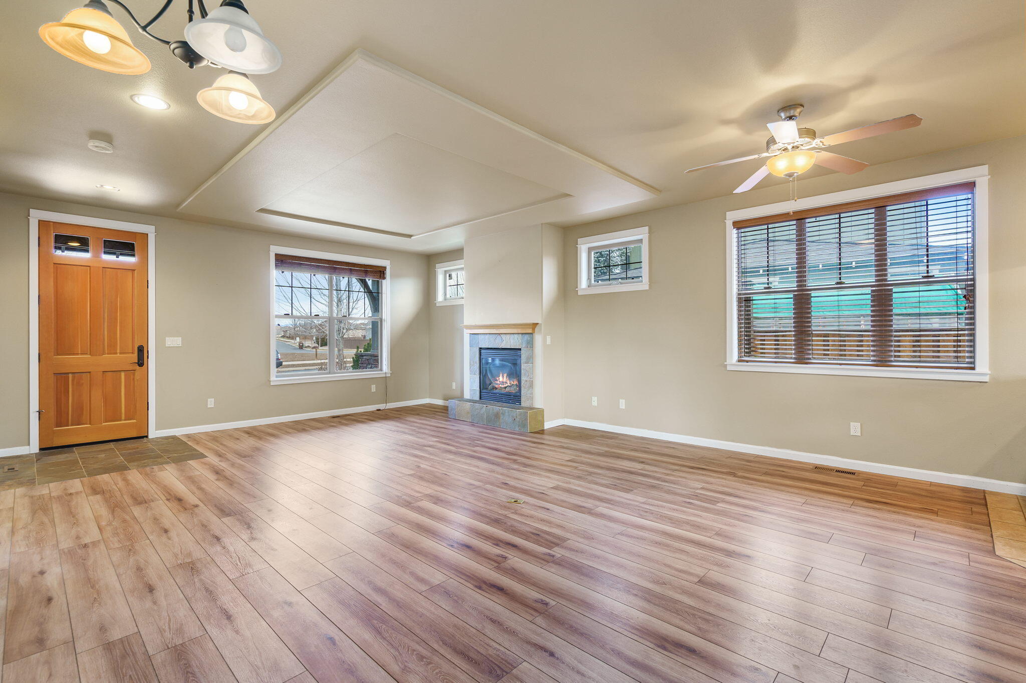 1408 Northeast Hudspeth Road Prineville, OR 97754 - Photo 12 of 26 Living room
