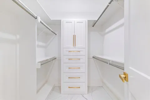 a view of walk in closet