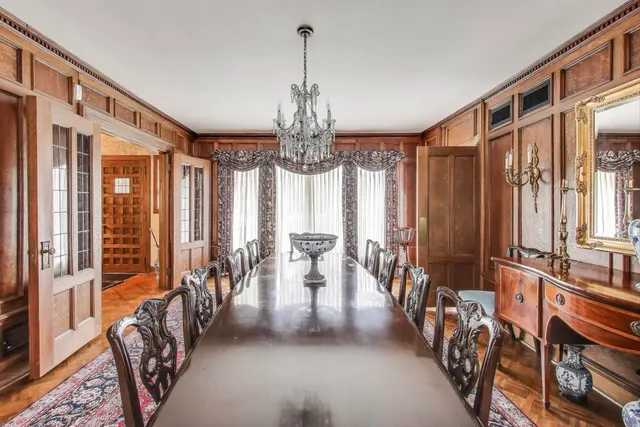 $3,925,000 | 6500 Shady Lane, Burr Ridge, IL 60527