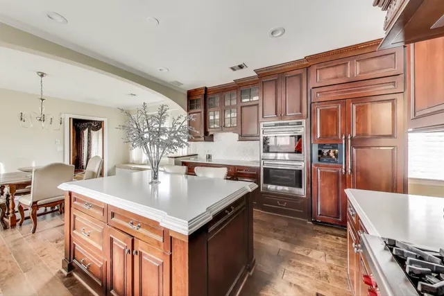 $3,925,000 | 6500 Shady Lane, Burr Ridge, IL 60527