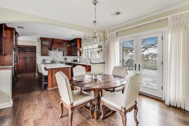 $3,925,000 | 6500 Shady Lane, Burr Ridge, IL 60527