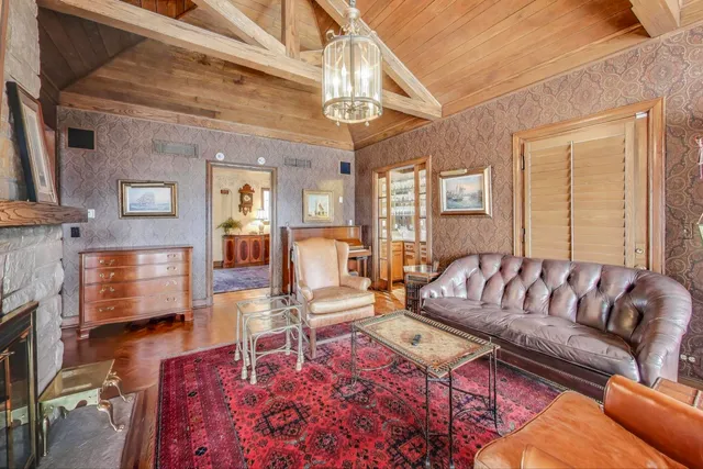 $3,925,000 | 6500 Shady Lane, Burr Ridge, IL 60527