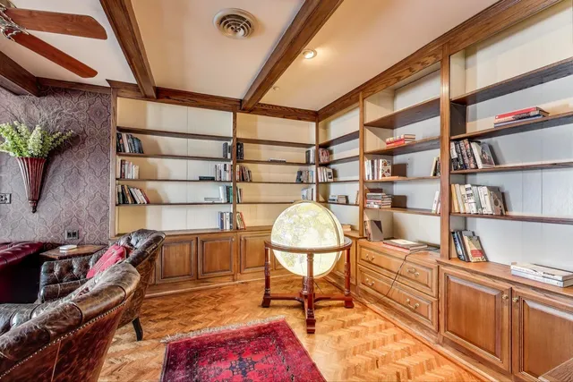 $3,925,000 | 6500 Shady Lane, Burr Ridge, IL 60527