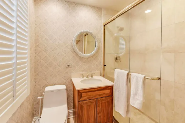 $3,925,000 | 6500 Shady Lane, Burr Ridge, IL 60527