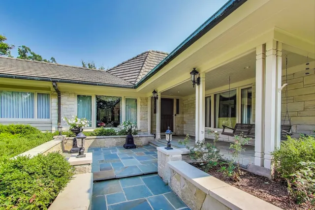 $3,925,000 | 6500 Shady Lane, Burr Ridge, IL 60527