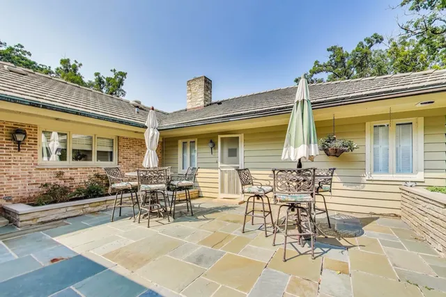 $3,925,000 | 6500 Shady Lane, Burr Ridge, IL 60527