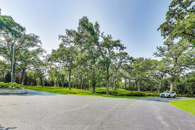 $3,925,000 | 6500 Shady Lane, Burr Ridge, IL 60527