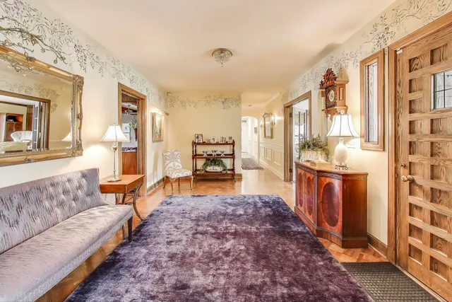 $3,925,000 | 6500 Shady Lane, Burr Ridge, IL 60527