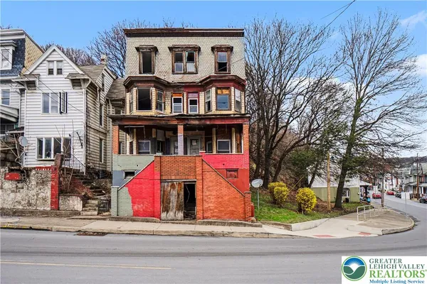 $54,900 | 805 North 6th Street, Shamokin, PA 17872