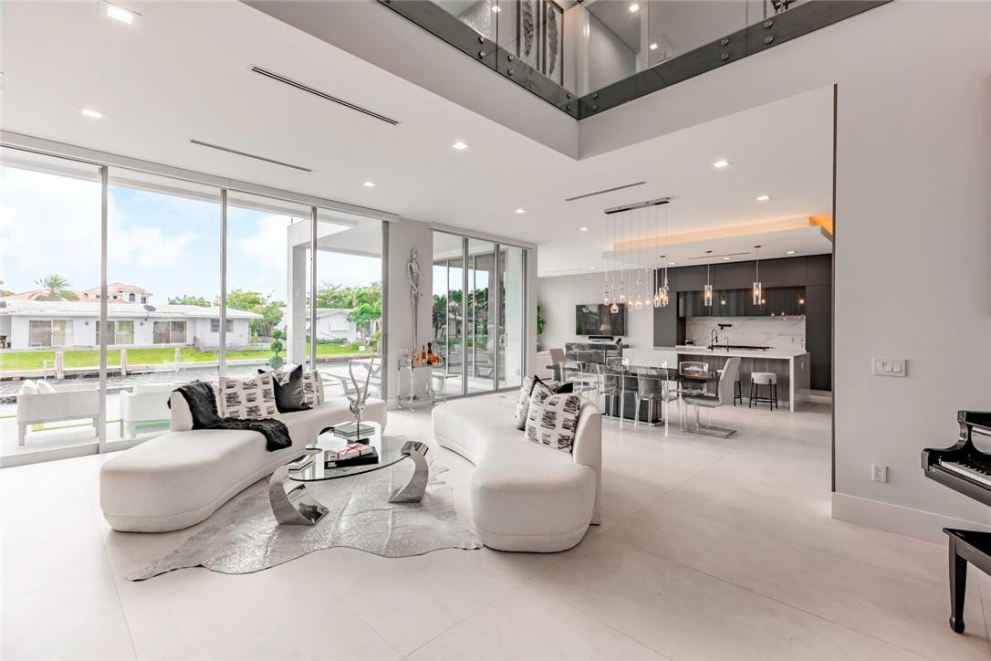 742 Dover Street Boca Raton, FL 33487 - Photo 12 of 41 Photo 12