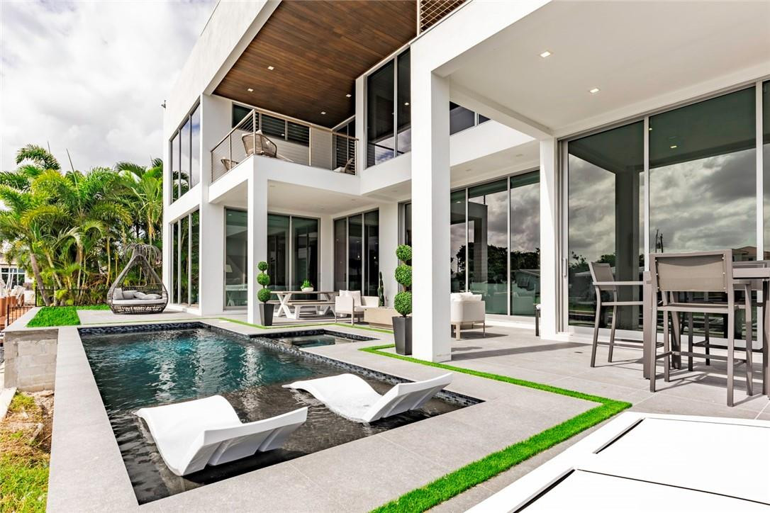 742 Dover Street Boca Raton, FL 33487 - Photo 3 of 41 Photo 3
